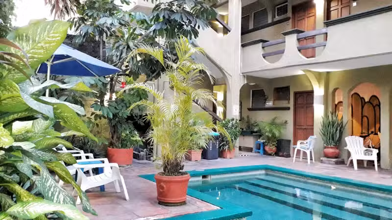 Hotel Solimar Inn Suites