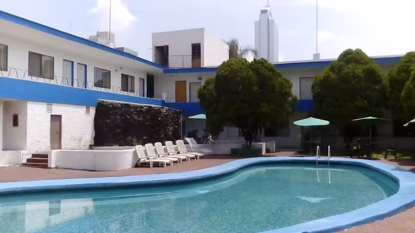 HOTEL SUITES CHAPALITA