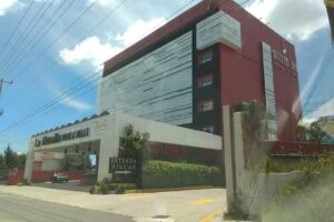 Hotel Suites Inn la Muralla Metepec