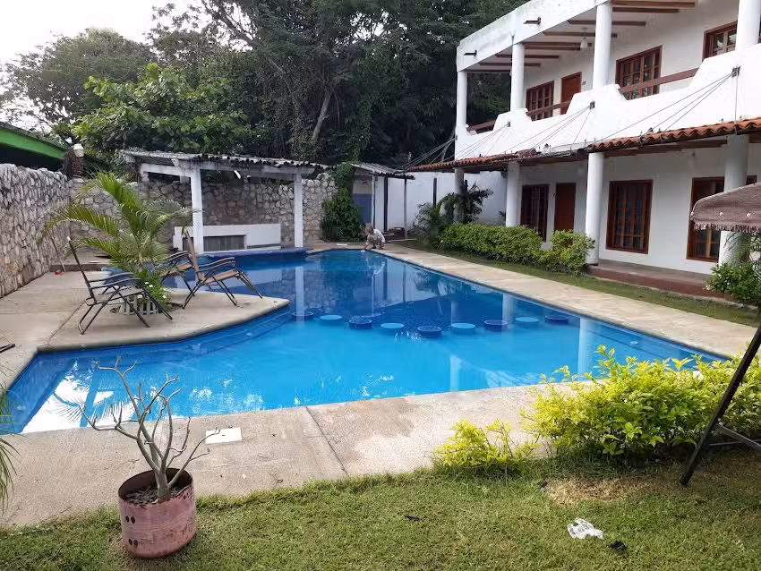 Hotel & Suites La Antigua