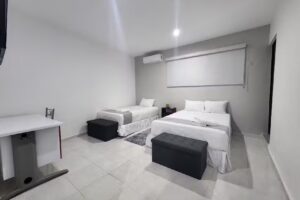 Hotel Suites La Maya 597