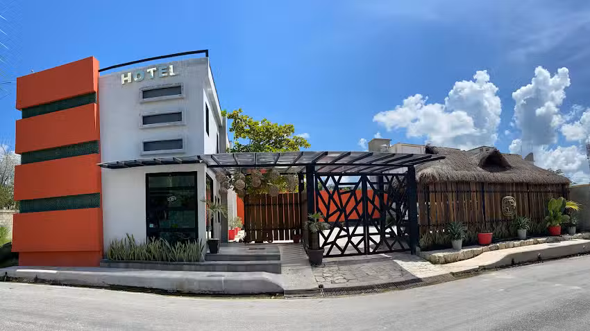 HOTEL TAXAH&Aacute; CENTRO