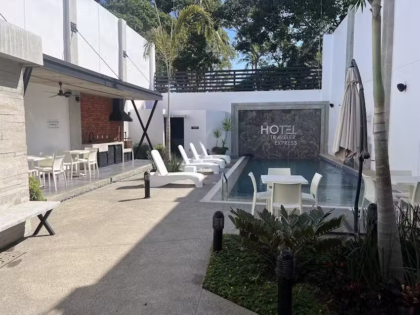 HOTEL TRAVELER EXPRESS