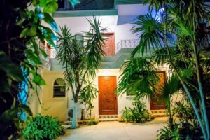 Hotel tropical casa blanca