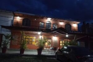 Hotel Valdivia&acute;s la foto es de el templo