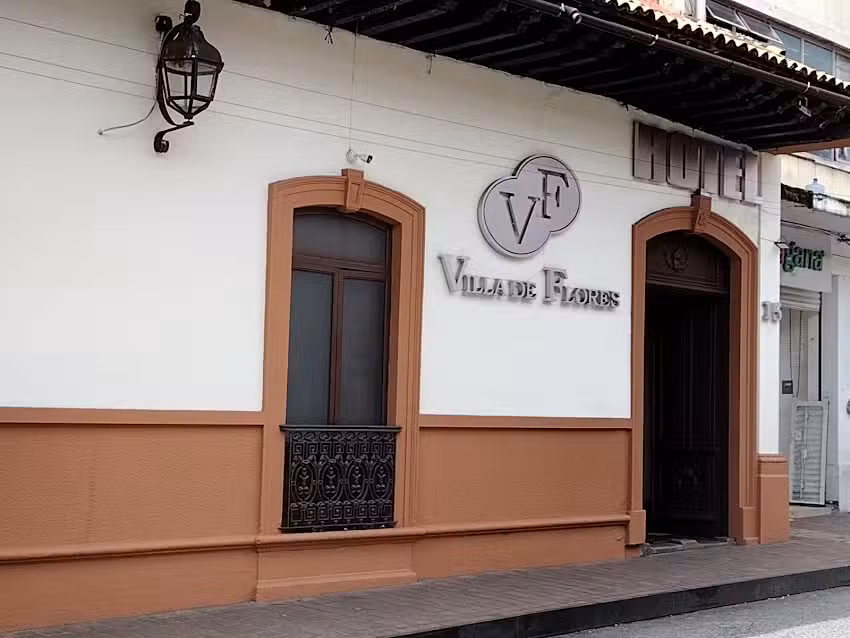 Hotel Villa De Flores