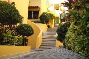 Hotel Villas Amarillas