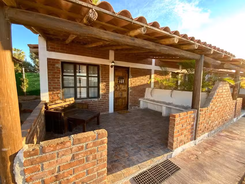 Hotel Whale Nest Caba&ntilde;as