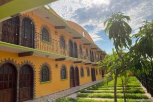 Hotel X&iacute;inbal