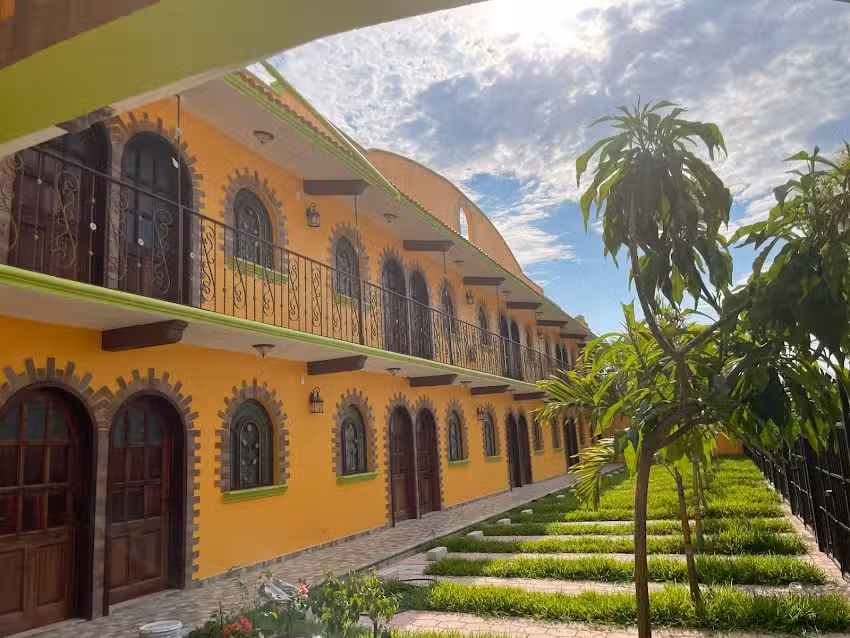 Hotel X&iacute;inbal