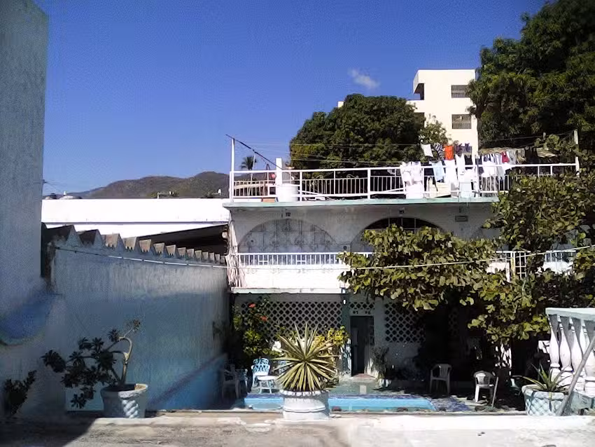 Hotel Y Bungalows El Roble