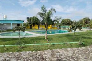 Hotel Y Cabanas ”Alberca”