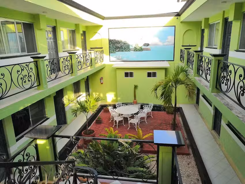 Hotel y Hostal Chetumal