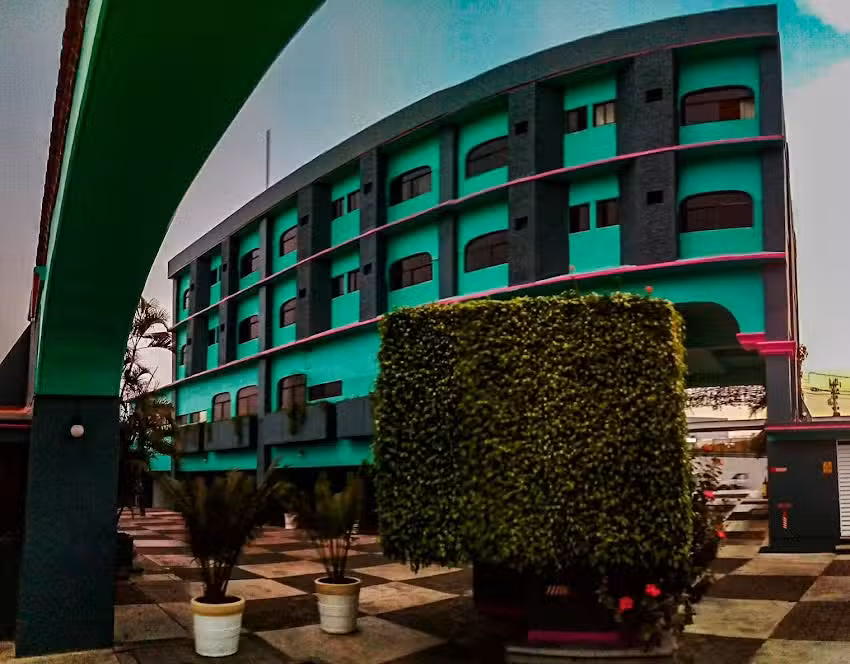 Hotel y Motel Rosales