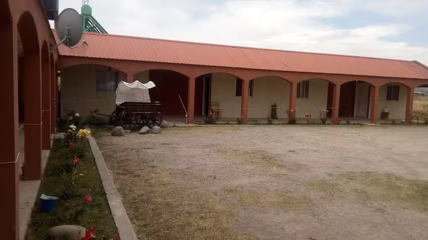 Hotel y Restaurant Los Portales