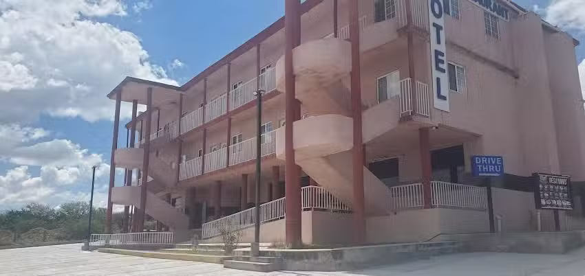 Hotel y Restaurante Brisas del Campo