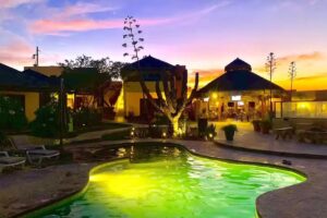 Hotel y Restaurante Caba&ntilde;as Vista la Ribera