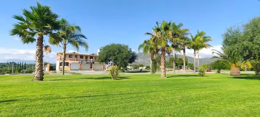 Hotel y Tienda &ldquo;La Palma&rdquo;