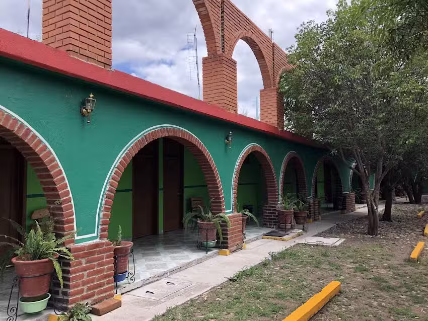 Hot&eacute;l y Vulcanizadora &ldquo;San Francisco&rdquo;