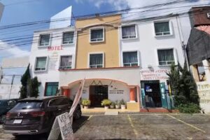 Hotel yahveh forever