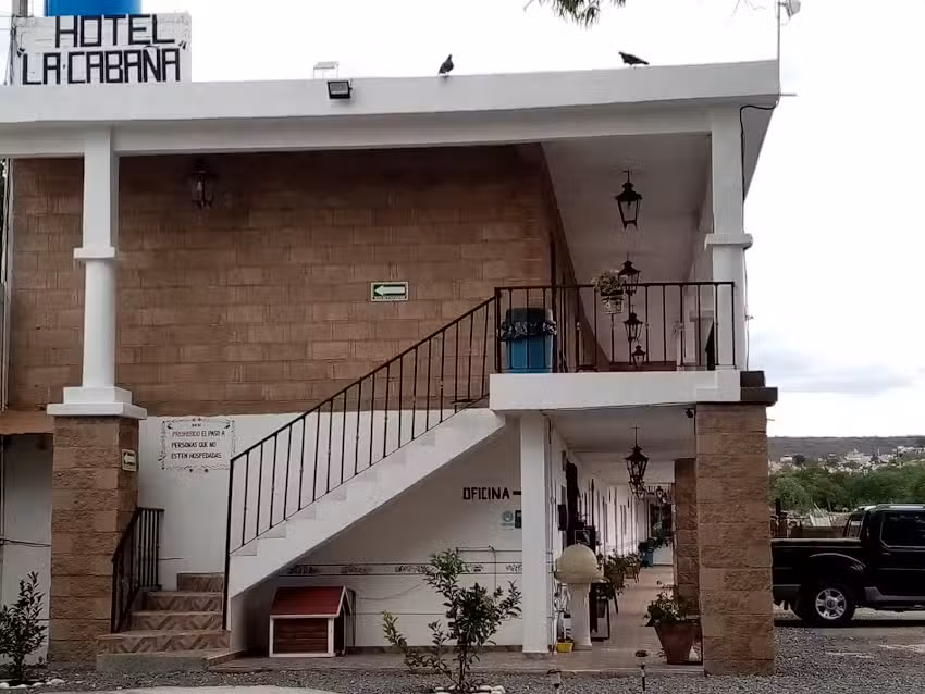 La Caba&ntilde;a Hotel