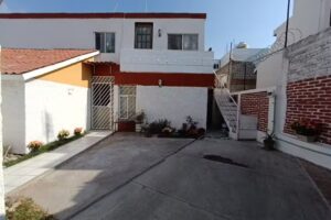 📍 La Casita De Los Hu&eacute;spedes 🏡