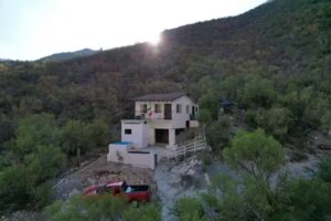 La casita en la monta&ntilde;a