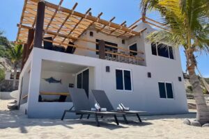 LA VENTANA BEACH FRONT LOFTS