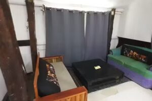 Las 3 Cruces de Squalos place