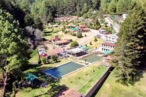 Las Caba&ntilde;as y Balneario Er&eacute;ndira