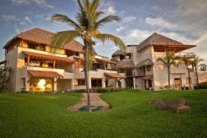 LAS PALMAS Luxury Villas