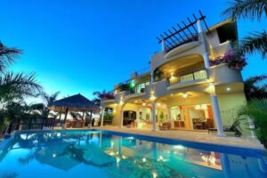 Las Palmas Villas & Casitas