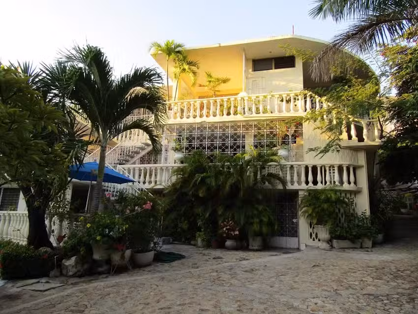 Linda Villa Hotel