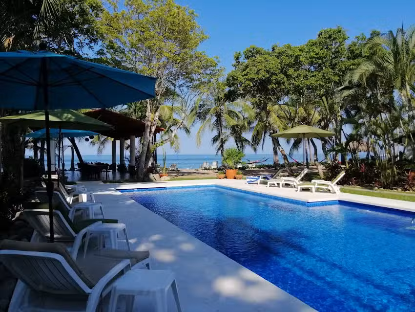 Los Raqueros Bed & Breakfast