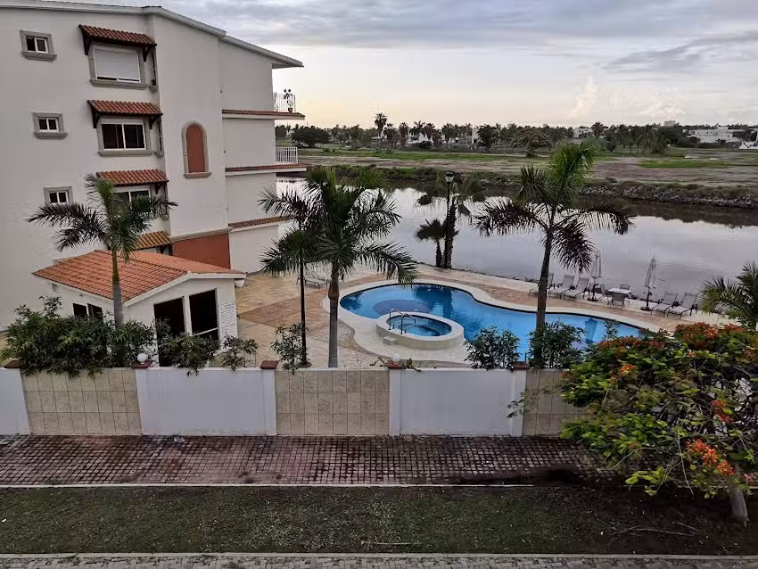 Marina del Rey Beach Club