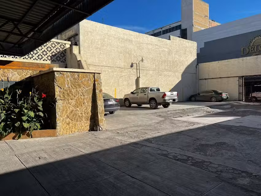 Mes&oacute;n del Rey