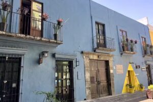 MESÓN SACRISTÍA DE LA COMPAÑÍA