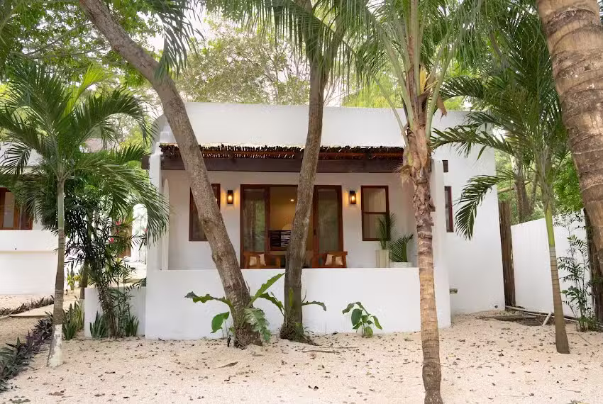 Mikasa Hotel Lagoon-front by MAO Hotels