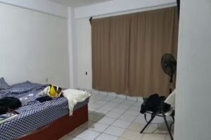 Mini-Super y Hotel del Centro.