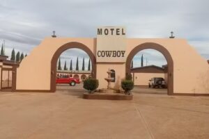 Motel Cowboy