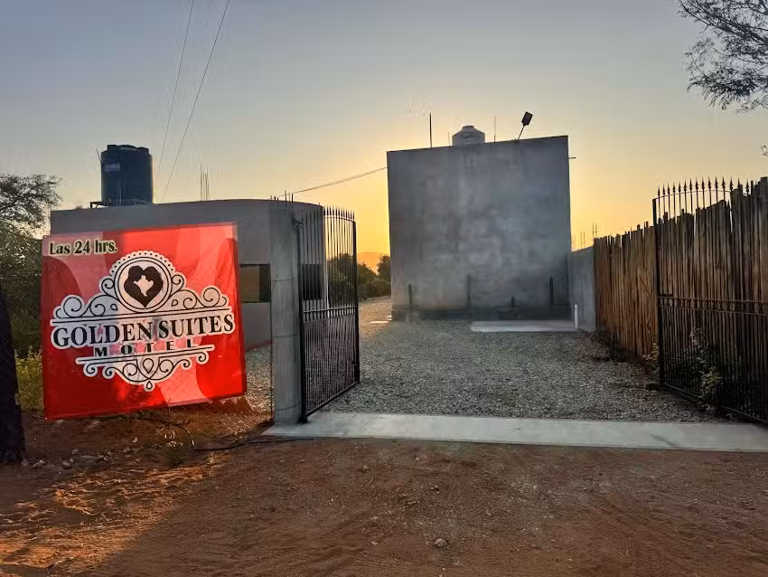 Motel Golden Suites