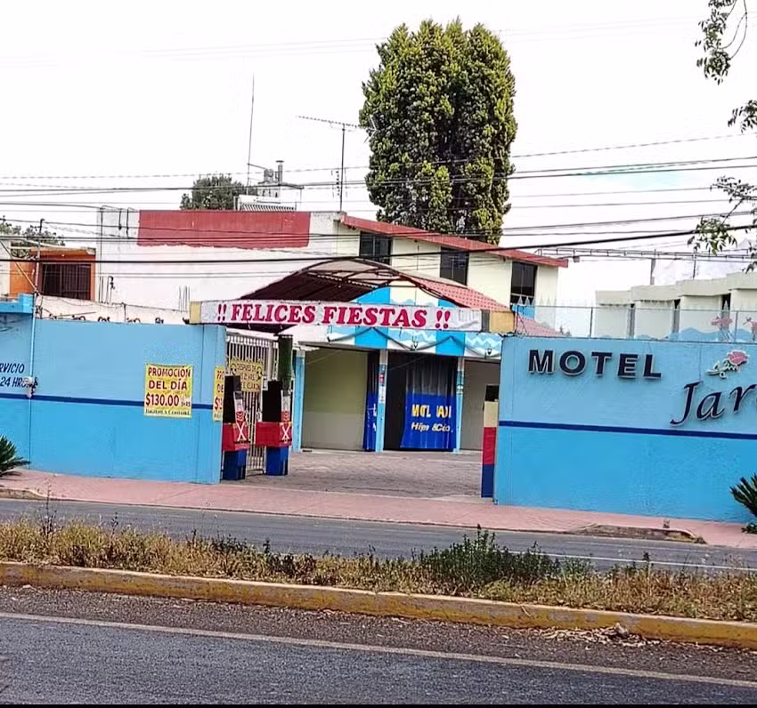 Motel Jard&iacute;n