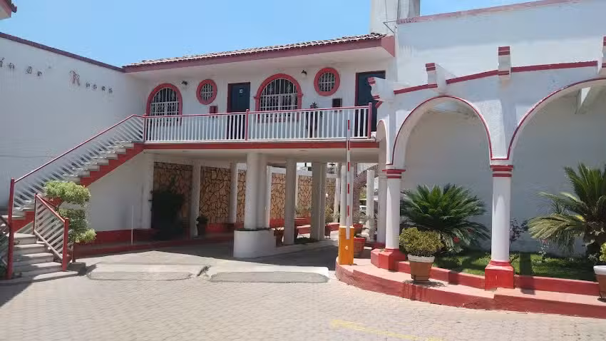 Motel Jard&iacute;n de Las Rosas