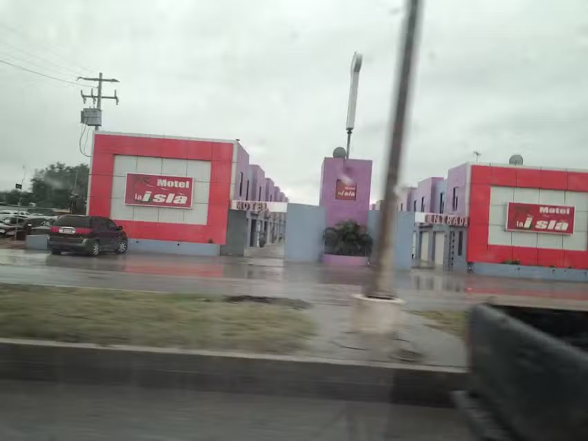 Motel La Isla