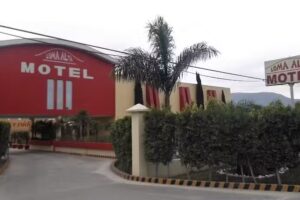 Motel &ndash; Loma Alta