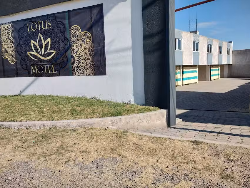 Motel LOTUS