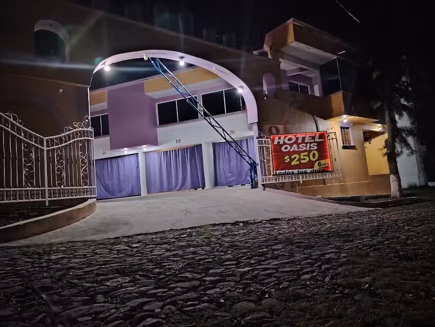 Motel Oasis