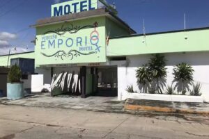 Motel Peque&ntilde;o Emporio