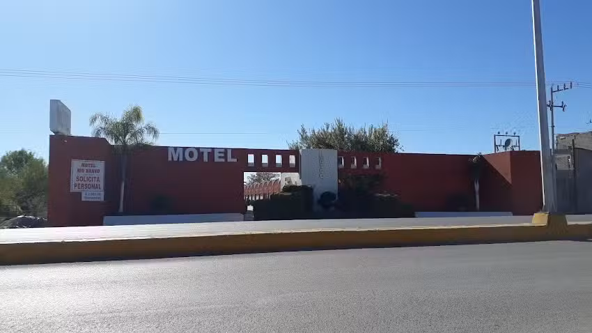 Motel R&iacute;o Bravo