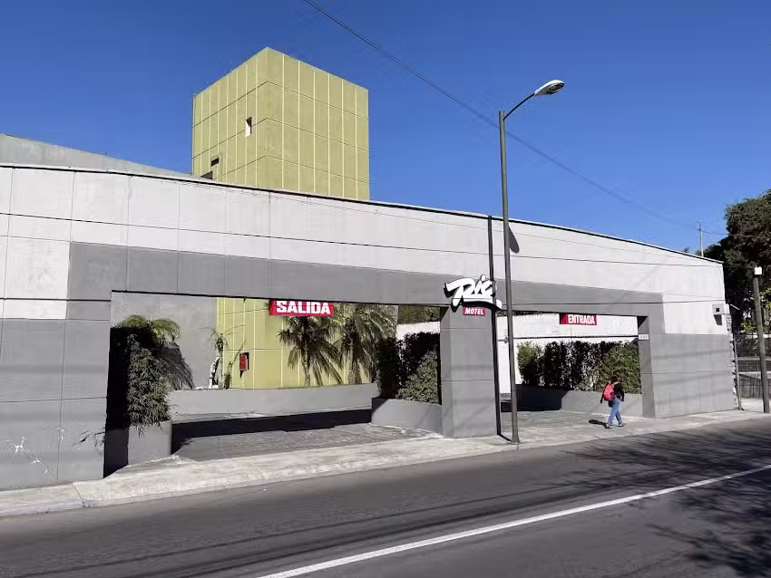 Motel R&iacute;o
